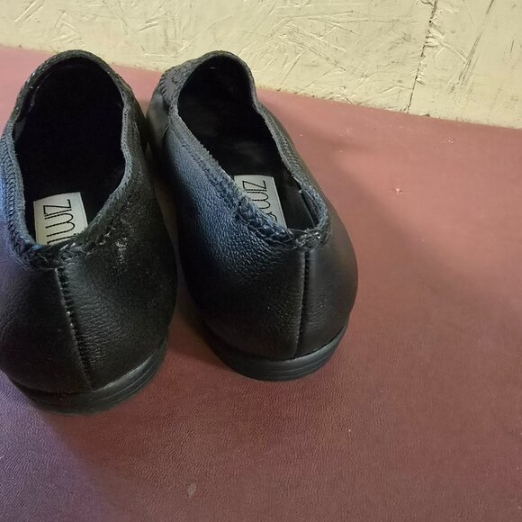 New Womens Black Leather Flats 7M 8.5M - Picture 5 of 6